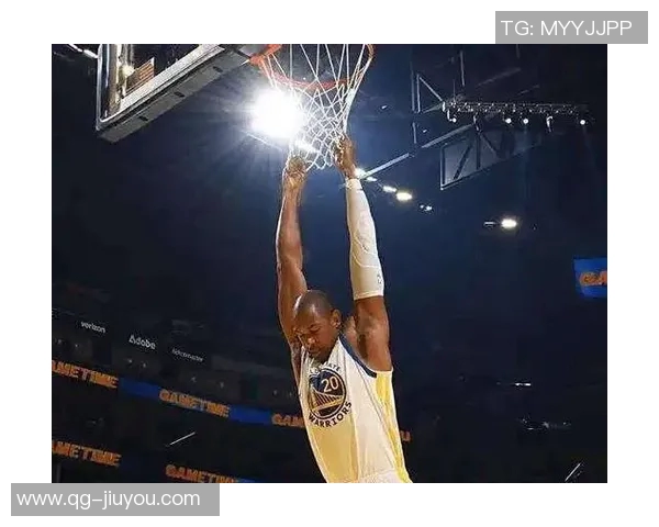 库里赞霍福德篮球智商高经验丰富能灵活适应阵容提升球队化学反应